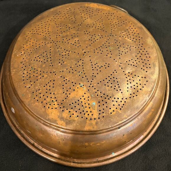 Vintage Copper Colander w/Hanging Loop - Picture 3 of 4